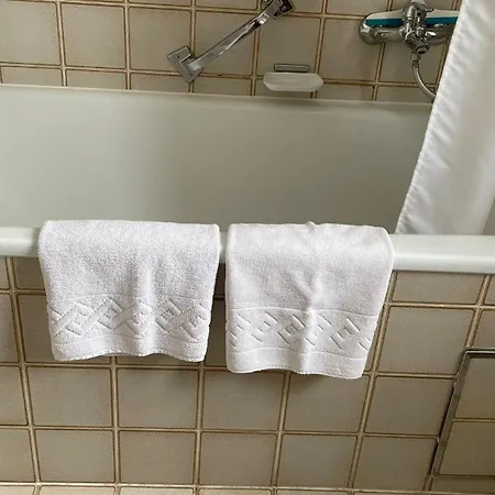 Апарт-отель Gaestehaus Jaegerhof Amerdingen